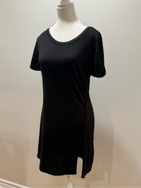 Women’s Black T-shirt Dress w/ Slit